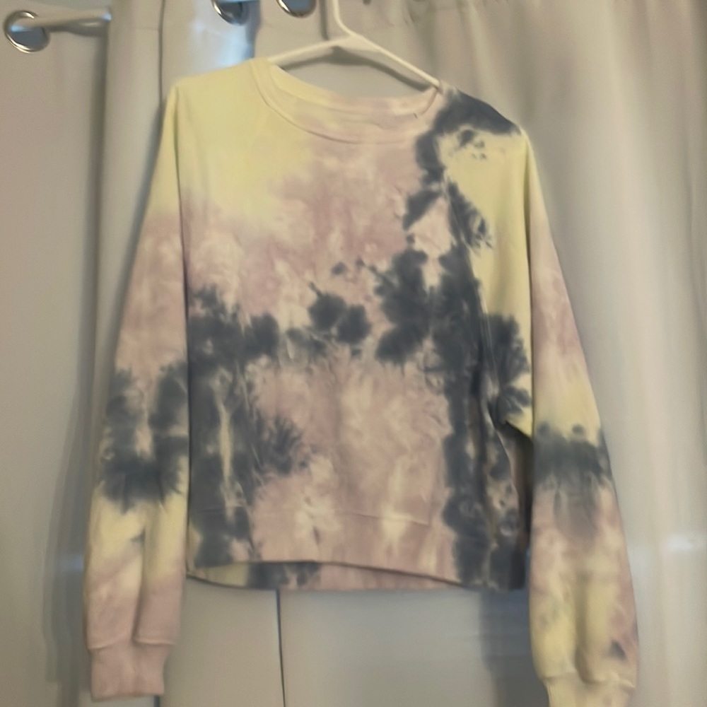 Crew neck
